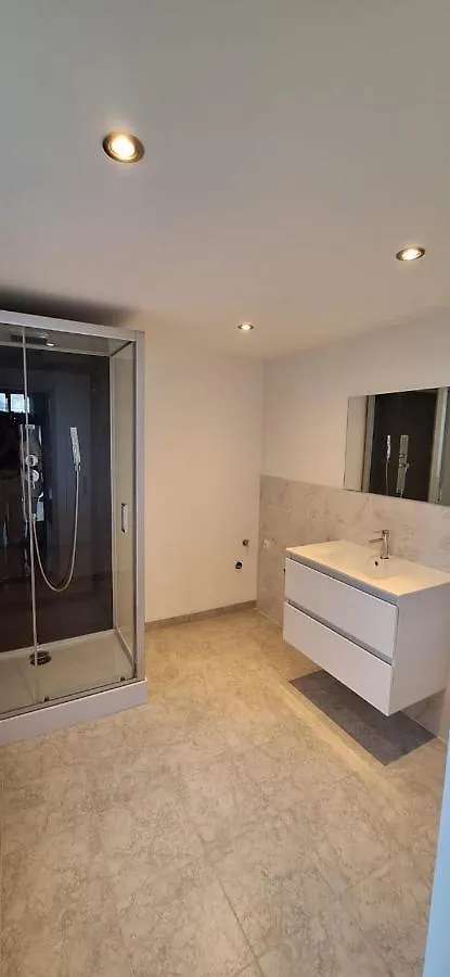 The 16Th Century 2Br Apartment In The City Center Antwerpen